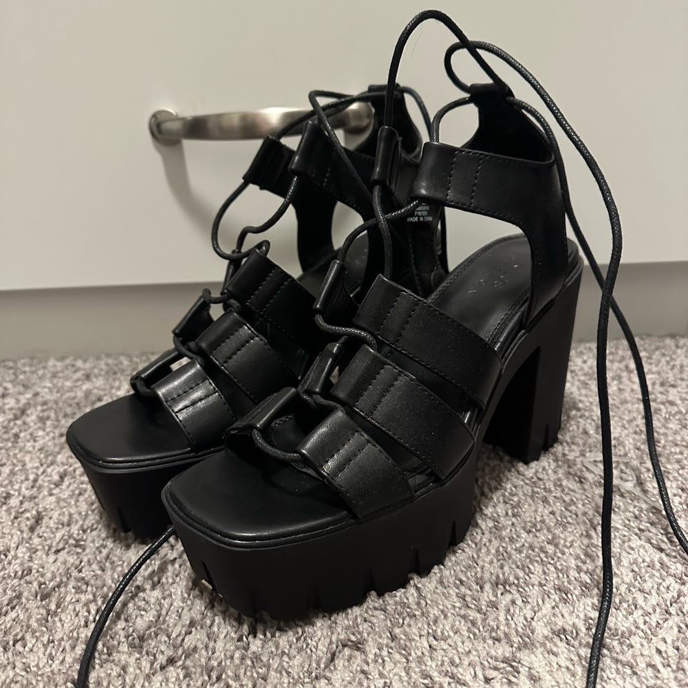 ASOS Black Strappy Platform Heels size 7 NEVER WORN